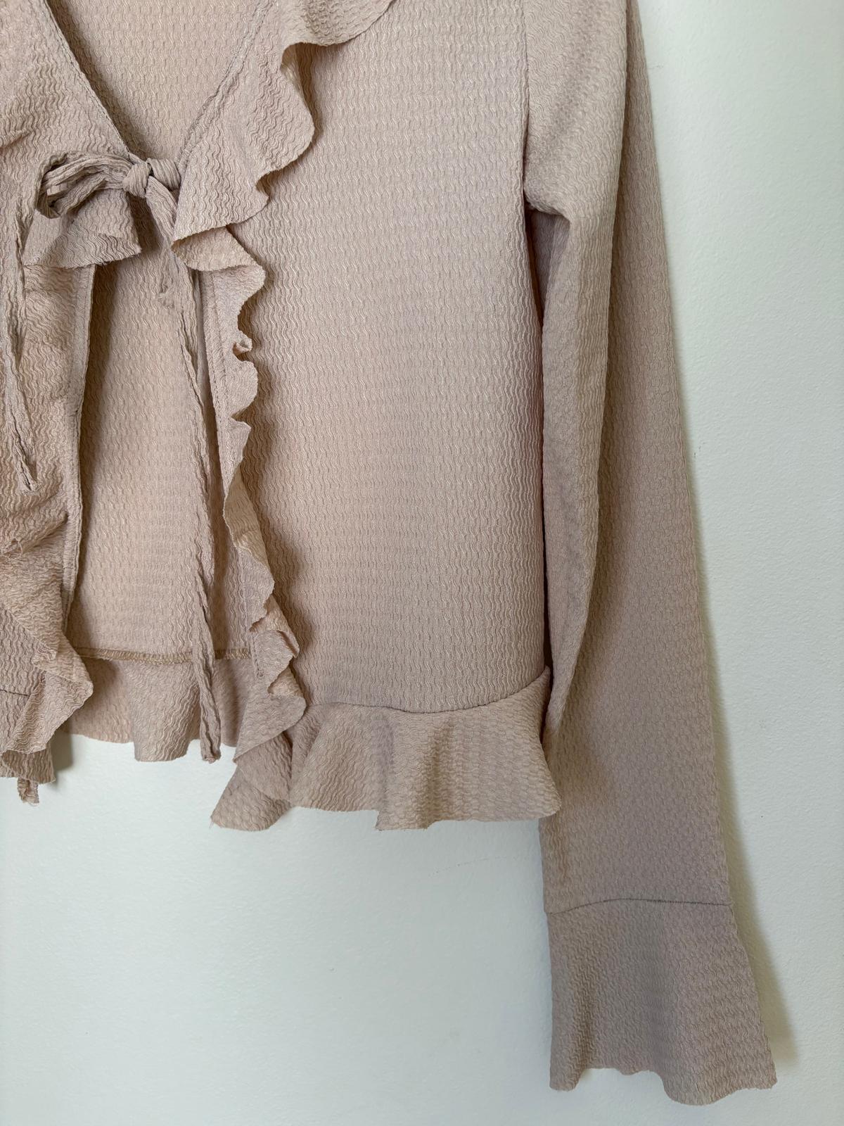 Ruffled blouse (beige)