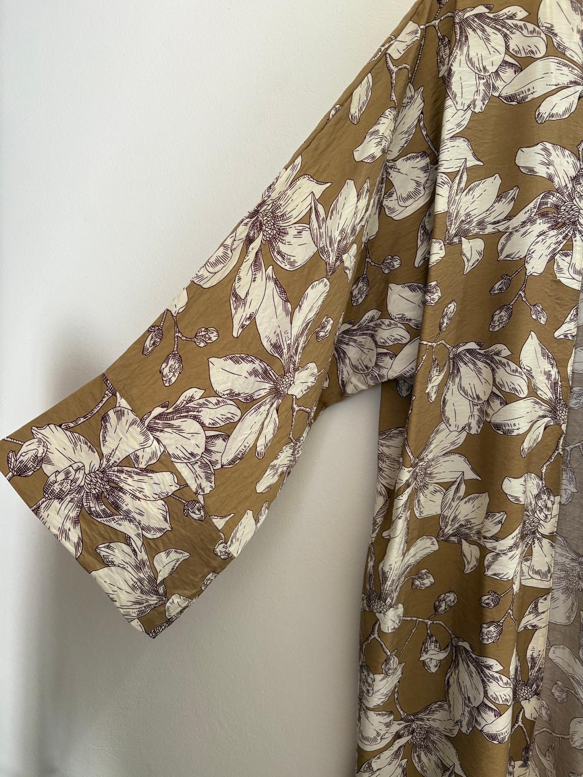 Floral Kimono (Marigold & White)
