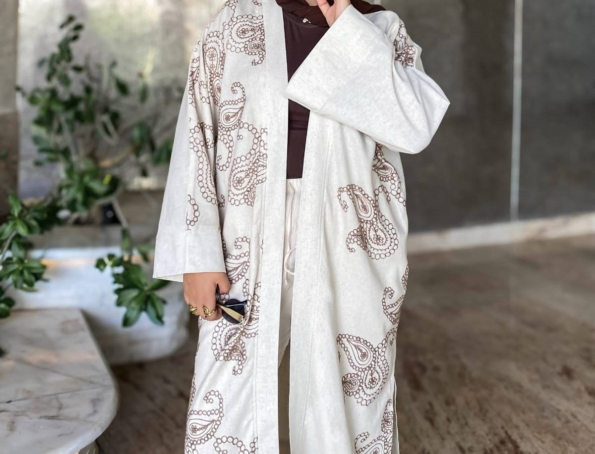 Scene kimono (Brown Designs)