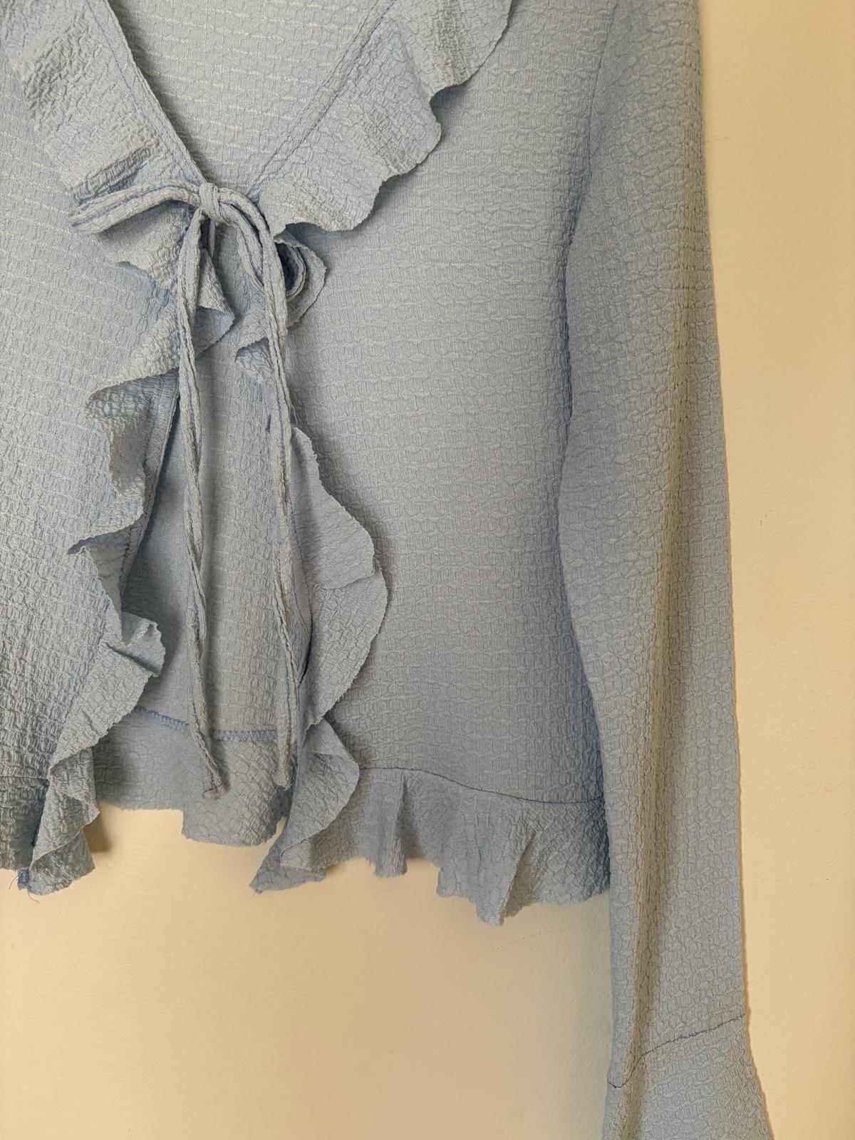 Ruffled blouse (baby blue)